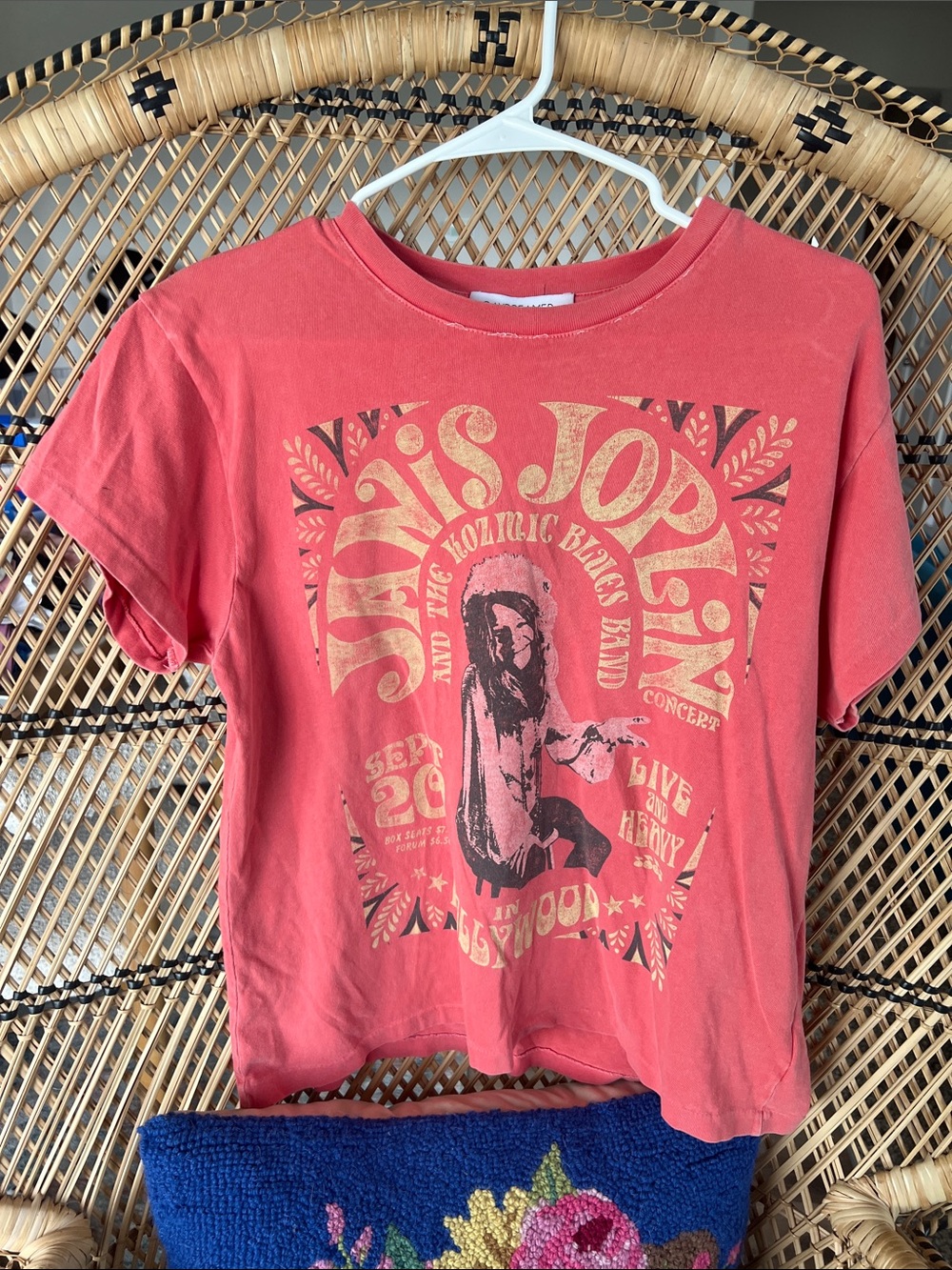 Daydreamer Coral Graphic Short Sleeve Tee